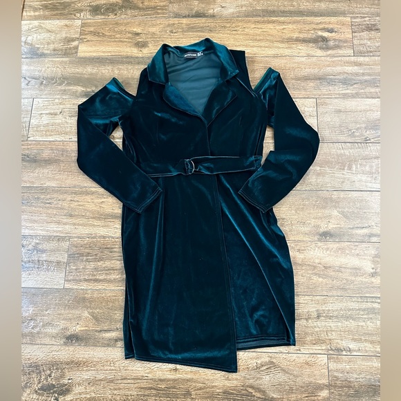 Emerald Green Velvet Cold Shoulder Blazer Dress Plus Size US 14 - Picture 2 of 11